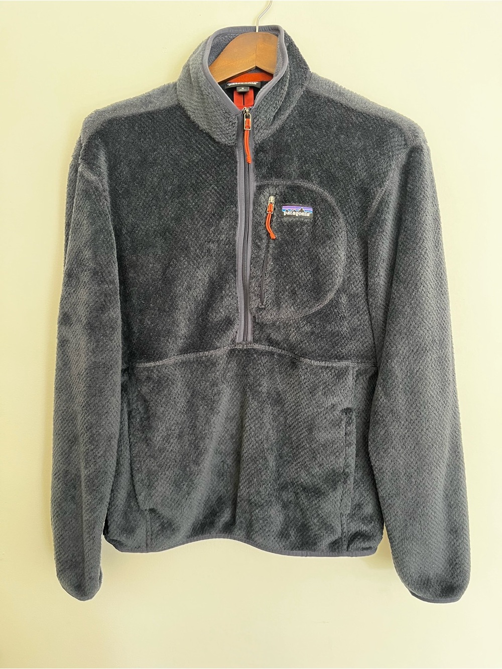 Patagonia Men's Dark Gray Half-Zip Fleece with Orange Pulls
